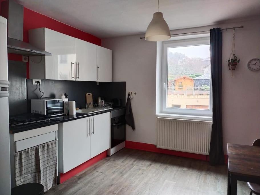 Charmant Appartement Au Calme Avec Parking Besançon Esterno foto